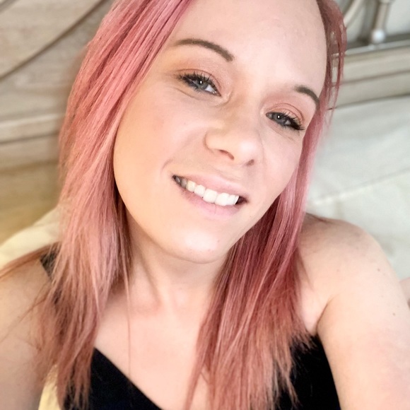 Meet your Posher, Ashley - Picture 8 of 8